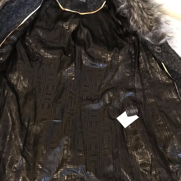 Ivanka Trump coat - Picture 5 of 7